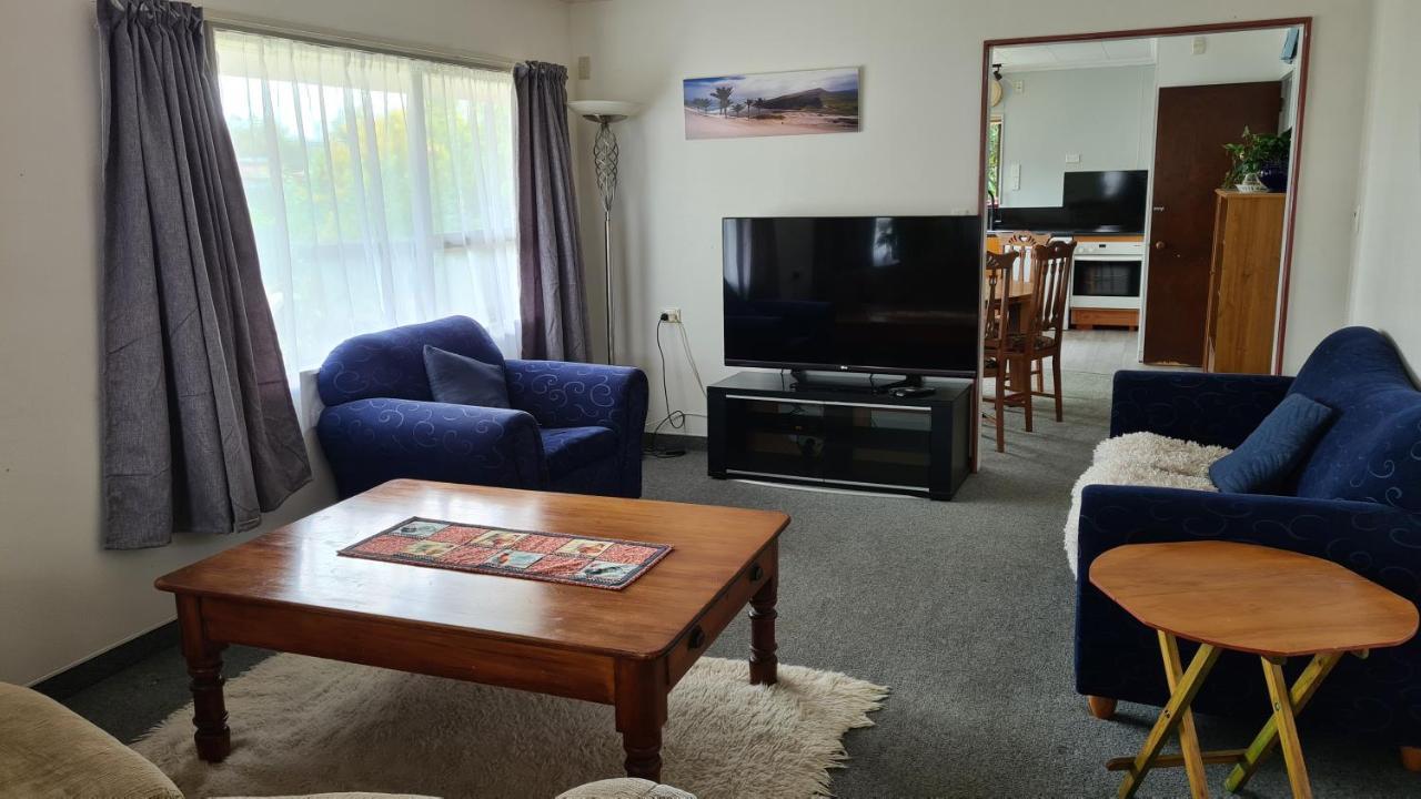 Golden Bay Motel Takaka Kültér fotó