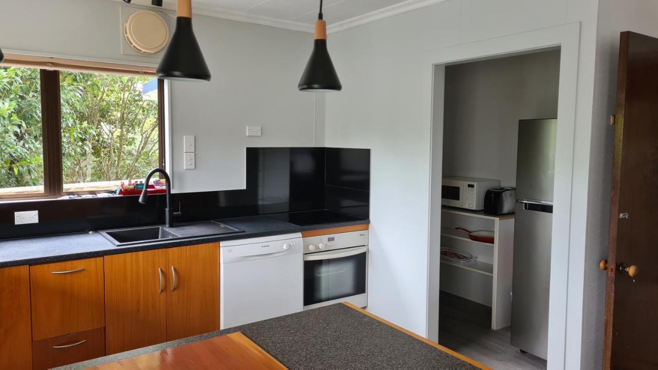 Golden Bay Motel Takaka Kültér fotó
