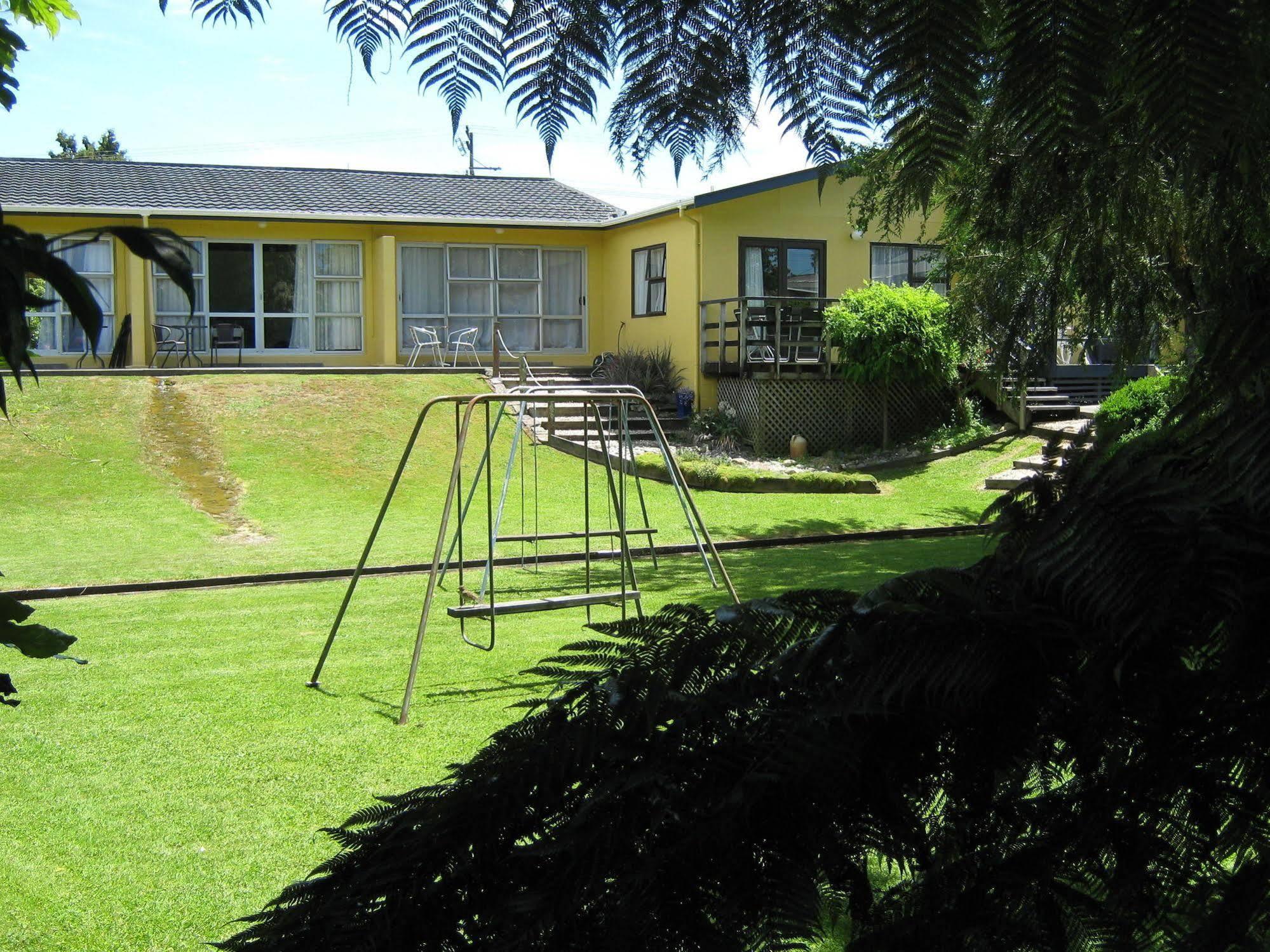 Golden Bay Motel Takaka Kültér fotó
